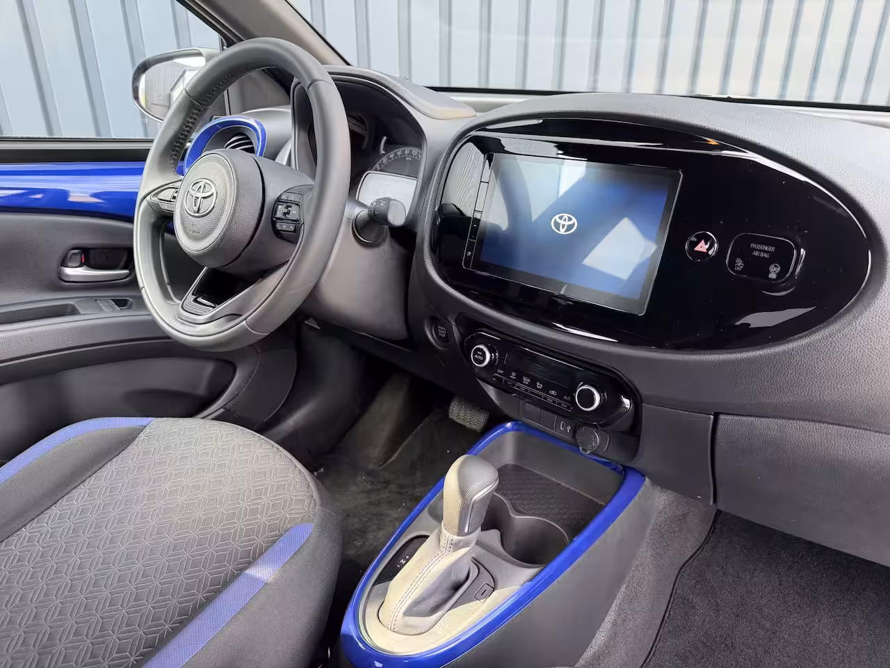 Toyota Aygo X 1.0 VVT-i S-CVT Premium | PDC V+A | 10jr GARANTIE | Rijklaar