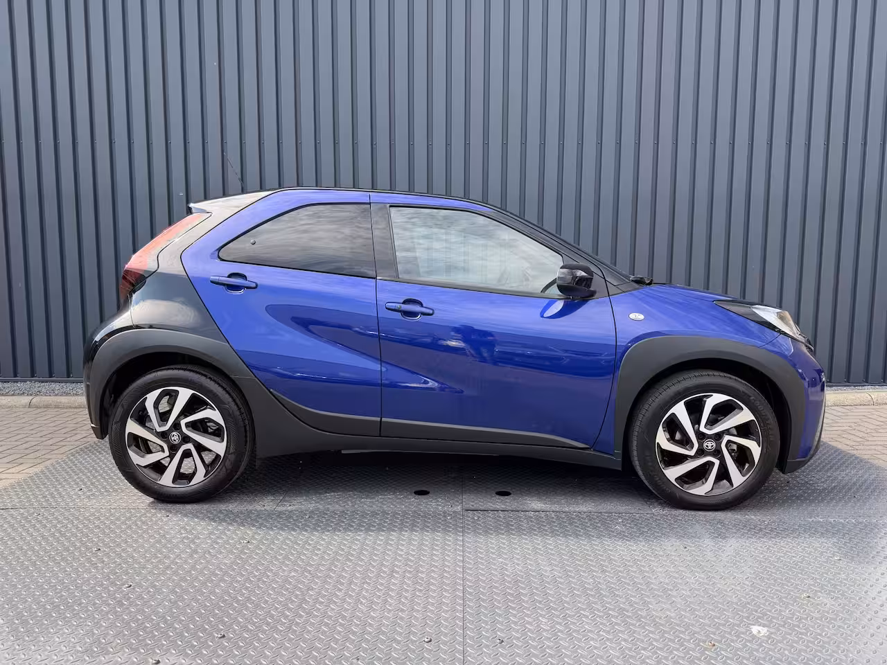 Toyota Aygo X 1.0 VVT-i S-CVT Premium | PDC V+A | 10jr GARANTIE | Rijklaar
