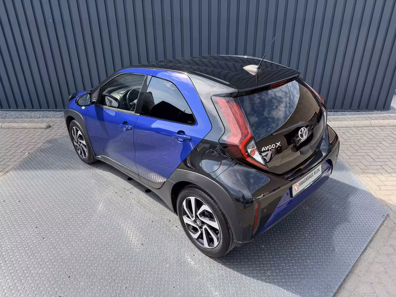 Toyota Aygo X 1.0 VVT-i S-CVT Premium | PDC V+A | 10jr GARANTIE | Rijklaar