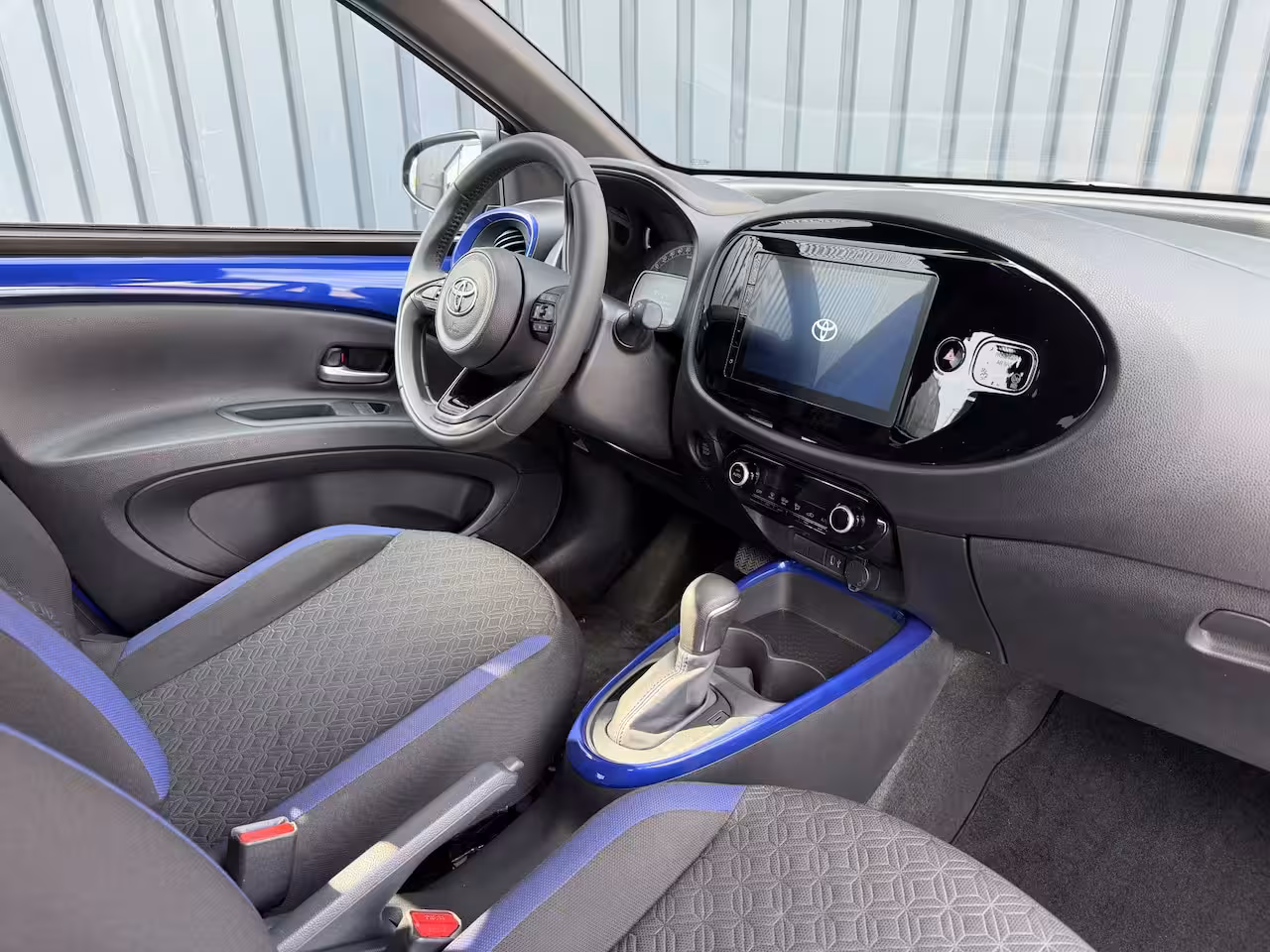 Toyota Aygo X 1.0 VVT-i S-CVT Premium | PDC V+A | 10jr GARANTIE | Rijklaar