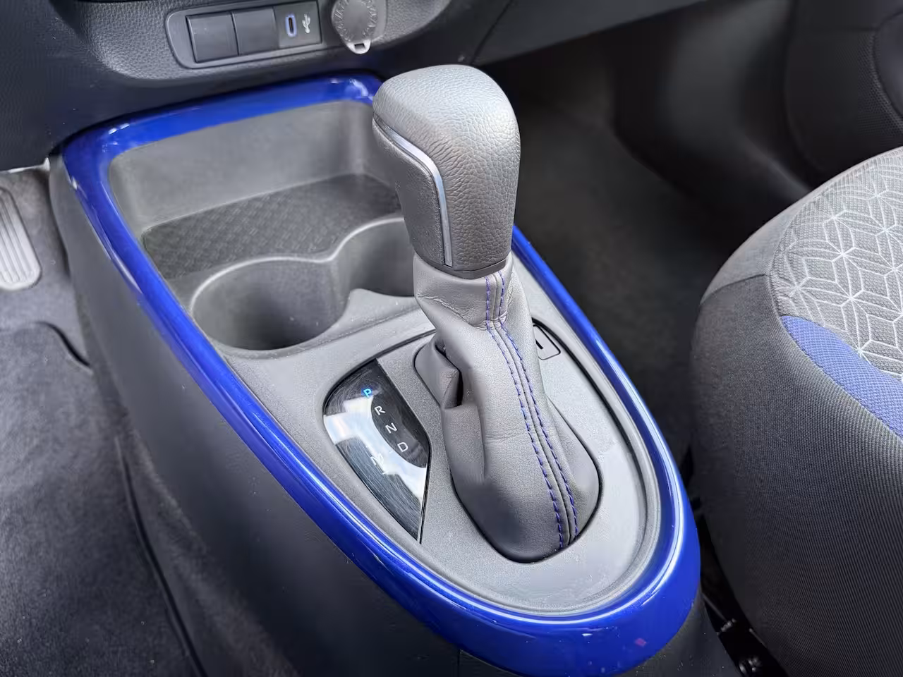 Toyota Aygo X 1.0 VVT-i S-CVT Premium | PDC V+A | 10jr GARANTIE | Rijklaar