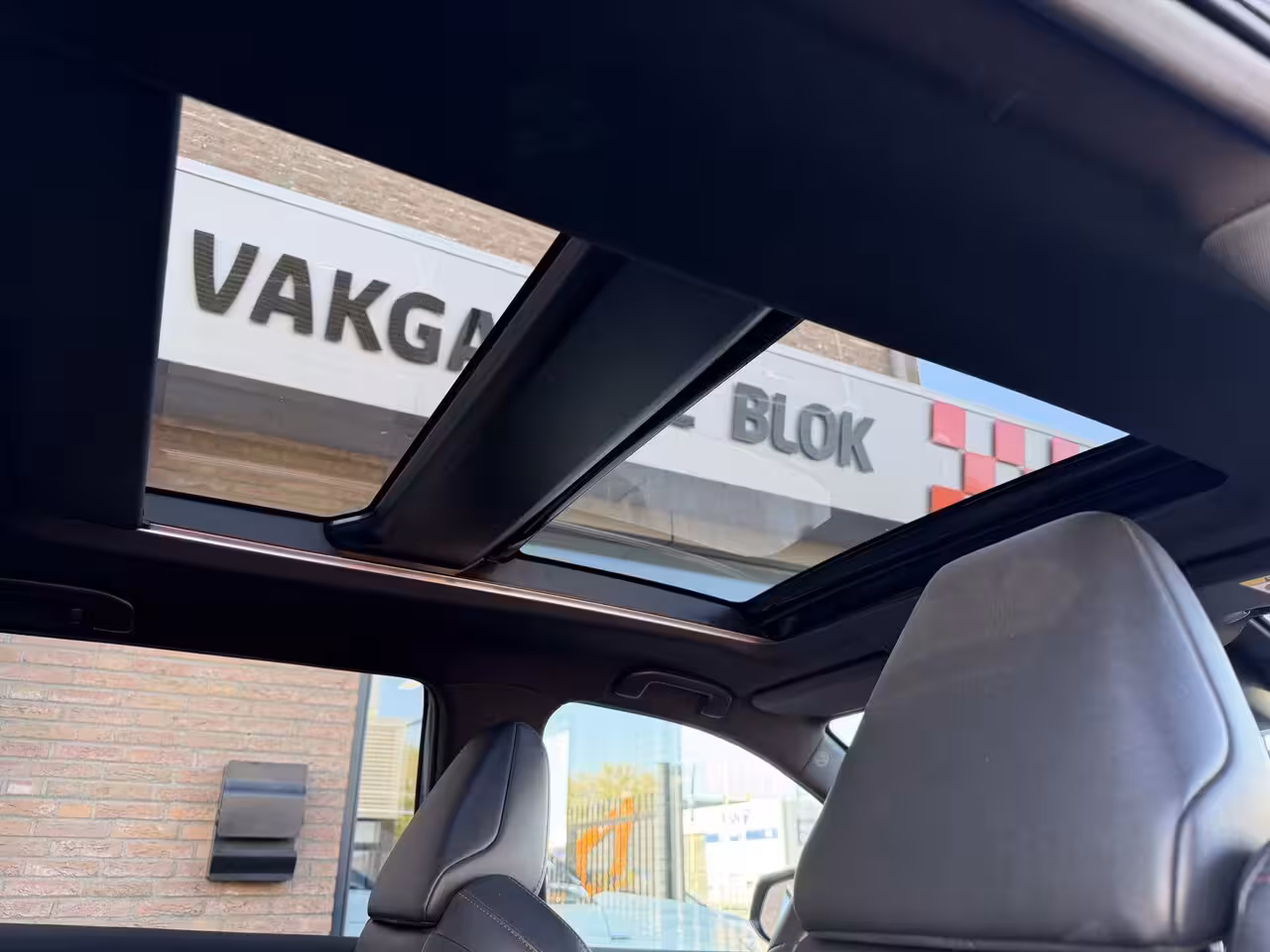 Toyota RAV4 2.5 Plug-in Hybrid AWD Bi-Tone Plus |Top kleur MIDNIGHT BLUE | Alle OPTIES | Rijklaar