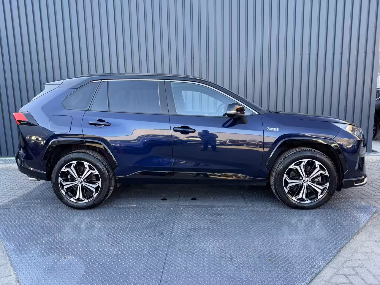 Toyota RAV4 2.5 Plug-in Hybrid AWD Bi-Tone Plus |Top kleur MIDNIGHT BLUE | Alle OPTIES | Rijklaar