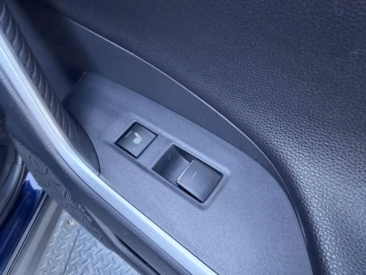 Toyota RAV4 2.5 Plug-in Hybrid AWD Bi-Tone Plus |Top kleur MIDNIGHT BLUE | Alle OPTIES | Rijklaar