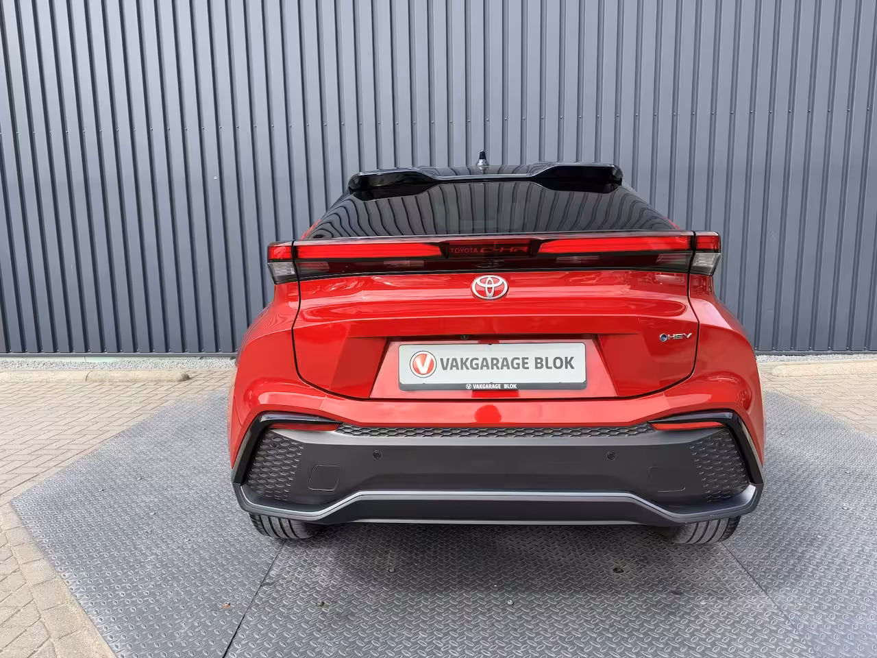 Toyota C-HR 1.8 Hybrid 140 Executive / Bi tone | JBL | Emotional Red | 10 jr GARANTIE | Rijklaar