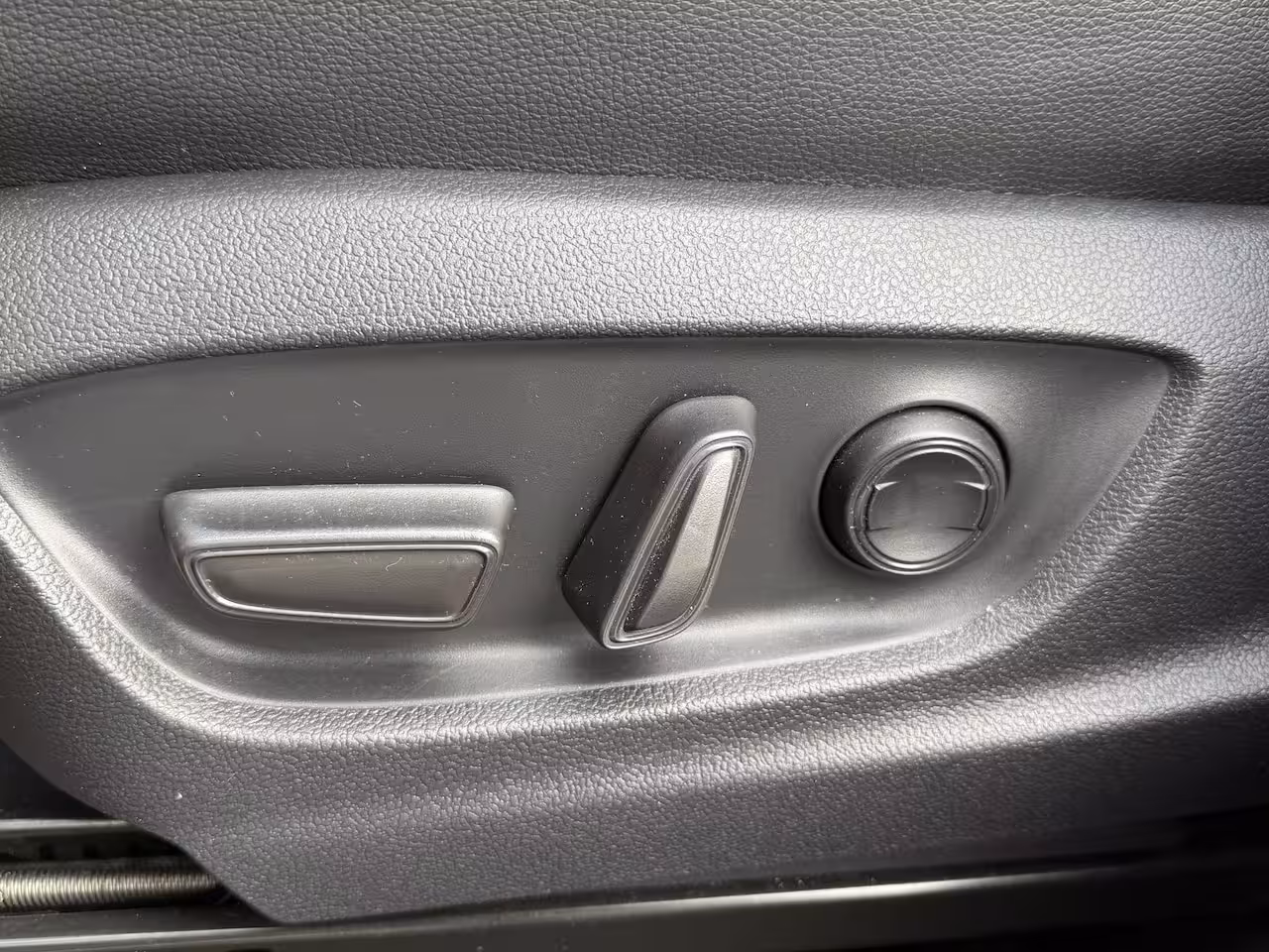 Toyota C-HR 1.8 Hybrid 140 Executive / Bi tone | JBL | Emotional Red | 10 jr GARANTIE | Rijklaar