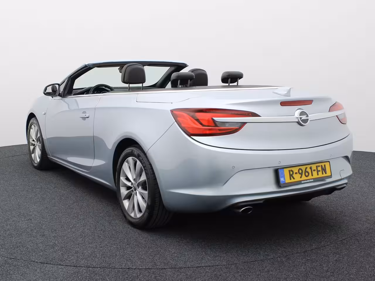 Opel Cascada 1.6 Turbo 170Pk Aut. Innovation | Parkeersensoren V&A | AGR-Stoelen | Navi | Prijs Rijklaa