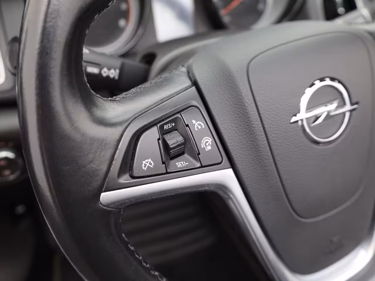 Opel Cascada 1.6 Turbo 170Pk Aut. Innovation | Parkeersensoren V&A | AGR-Stoelen | Navi | Prijs Rijklaa