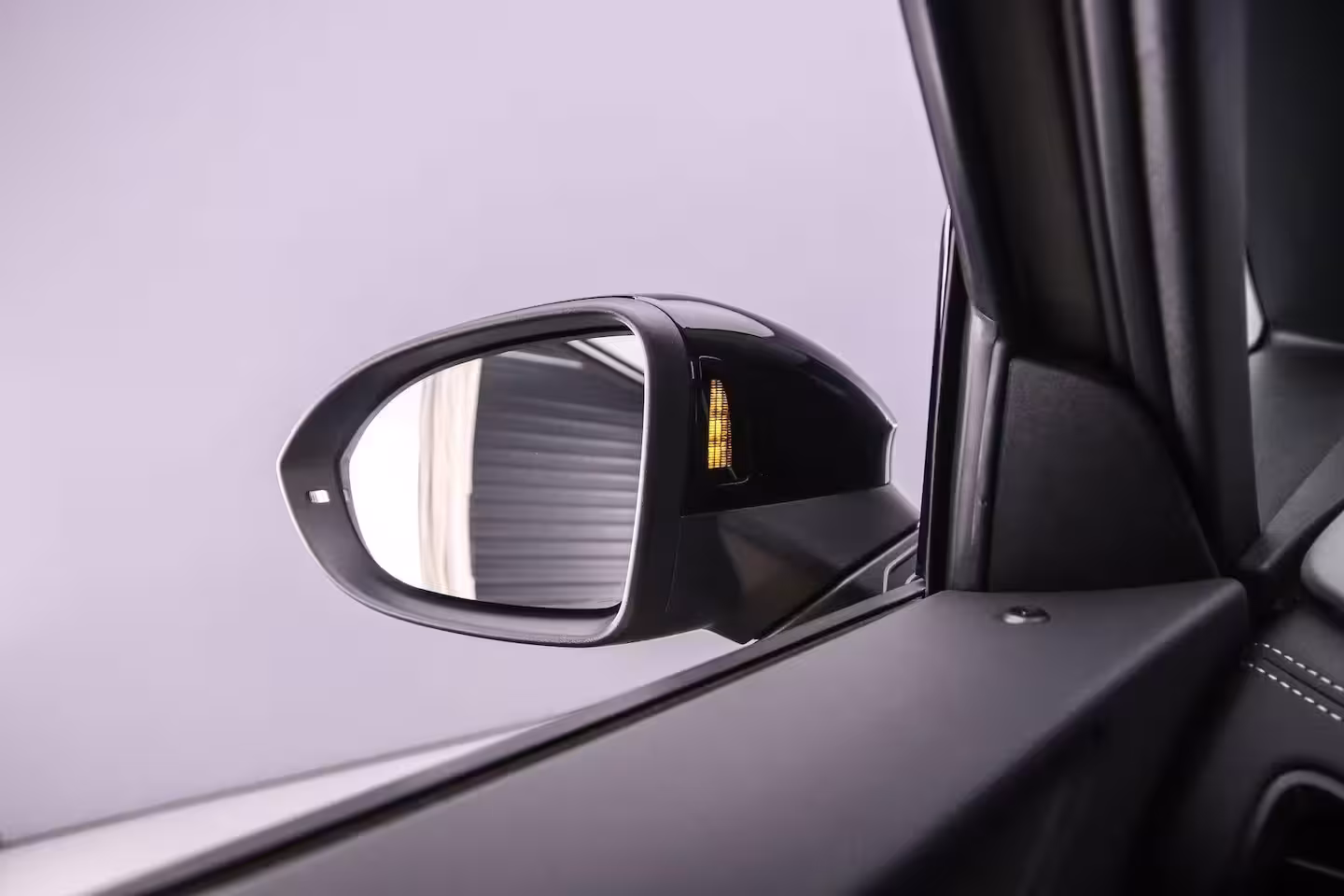 Volkswagen ID.3 Pro S Business 79 kWh 230pk Automaat Steunhaak, Warmtepomp, Panoramadak, Black Style, Adap