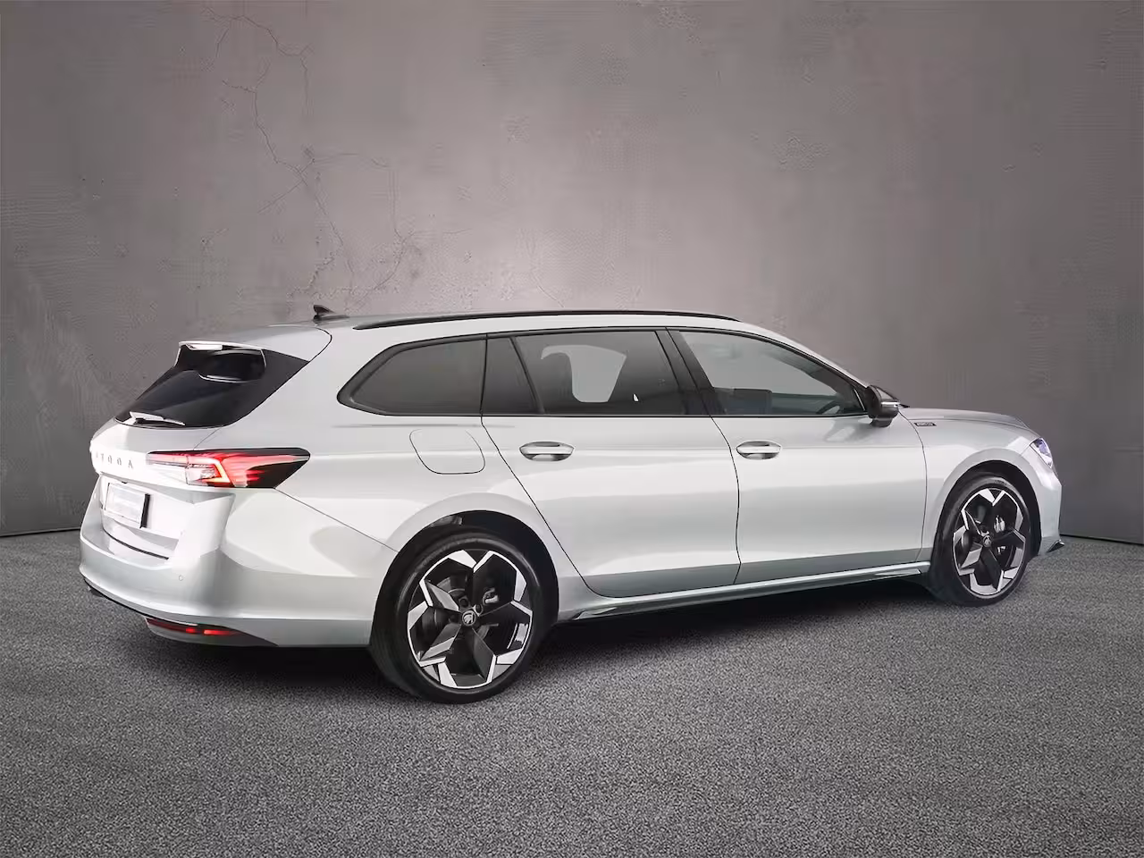 Skoda Superb Sportline Business 1.5 TSI PHEV 204pk DSG Automaat Trekhaak, Adaptive cruise control, Navi