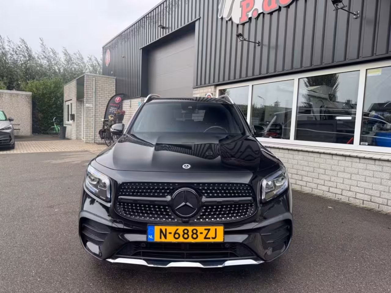 Mercedes-Benz 250 Glb-klasse 250 4MATIC PREMIUM AMG Trekhaak Carplay BTW 2000kg trekgewicht