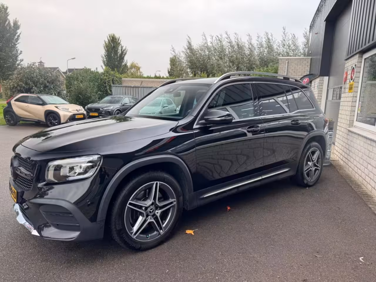 Mercedes-Benz 250 Glb-klasse 250 4MATIC PREMIUM AMG Trekhaak Carplay BTW 2000kg trekgewicht