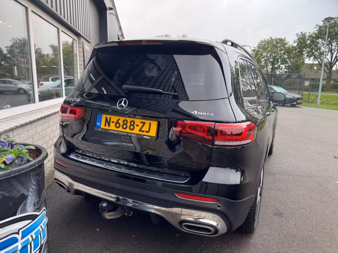 Mercedes-Benz 250 Glb-klasse 250 4MATIC PREMIUM AMG Trekhaak Carplay BTW 2000kg trekgewicht