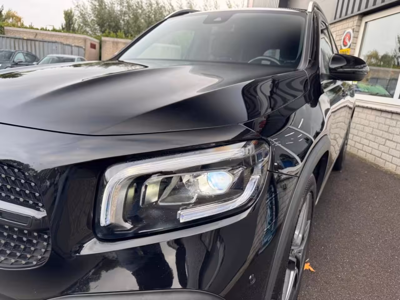 Mercedes-Benz 250 Glb-klasse 250 4MATIC PREMIUM AMG Trekhaak Carplay BTW 2000kg trekgewicht