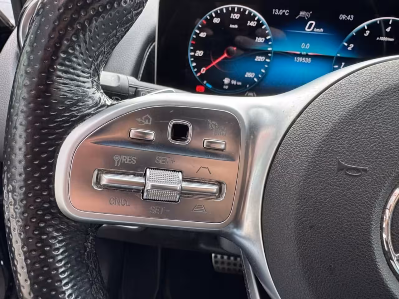 Mercedes-Benz 250 Glb-klasse 250 4MATIC PREMIUM AMG Trekhaak Carplay BTW 2000kg trekgewicht