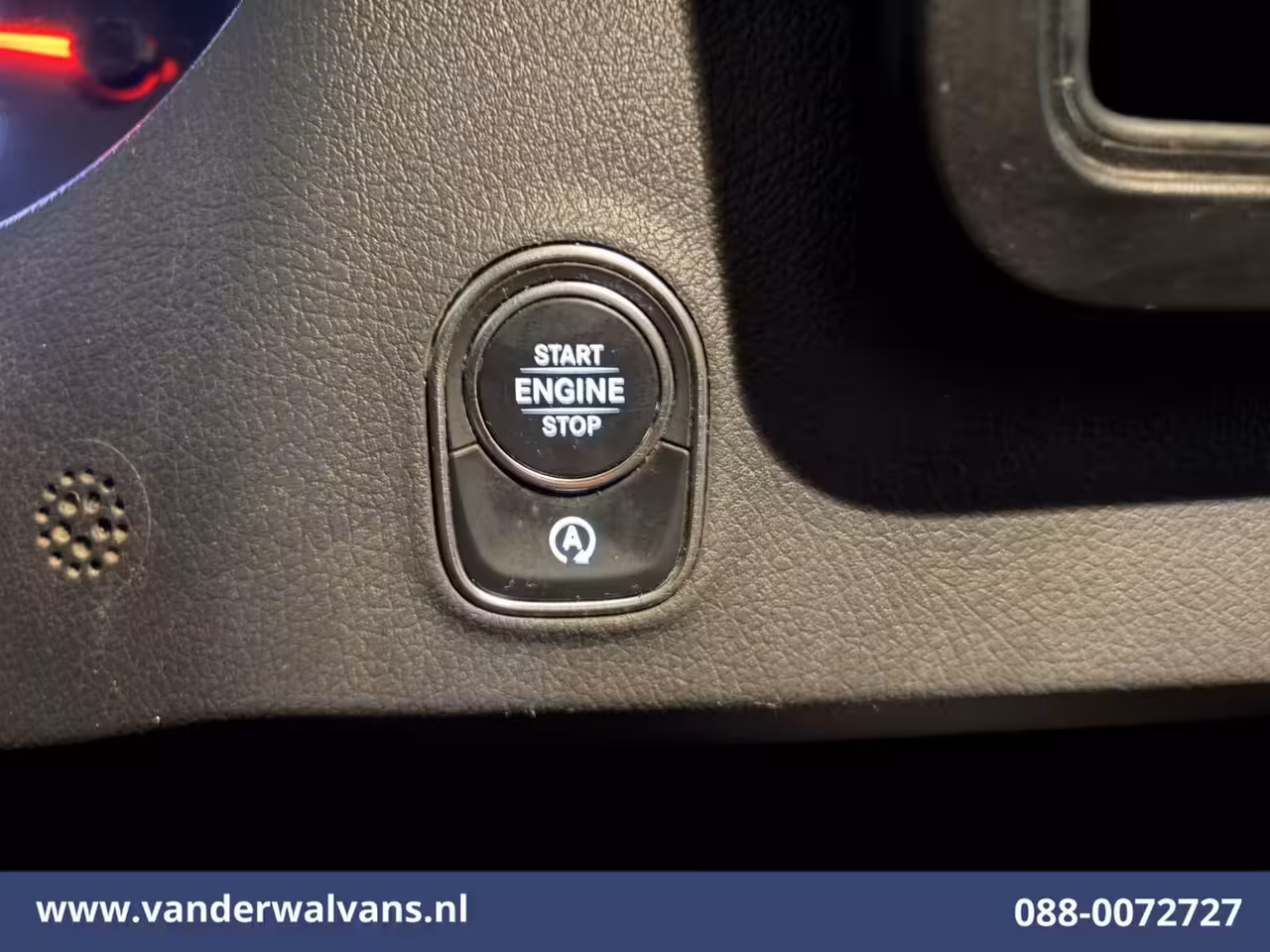 Mercedes-Benz Sprinter 317 CDI 170pk L2H2 Euro6 Airco | Cruisecontrol | Navigatie | 360 graden Camera | Apple Car