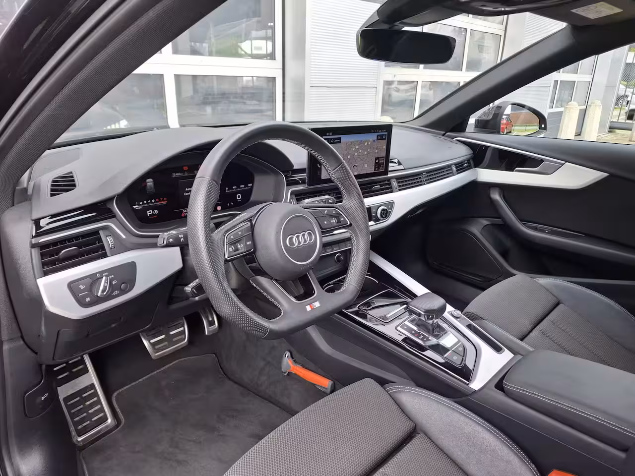 Audi A4 Avant 35 TFSI S-line edition Competition | Navigatie/Android/Apple Carplay | LM Velgen | Elektri