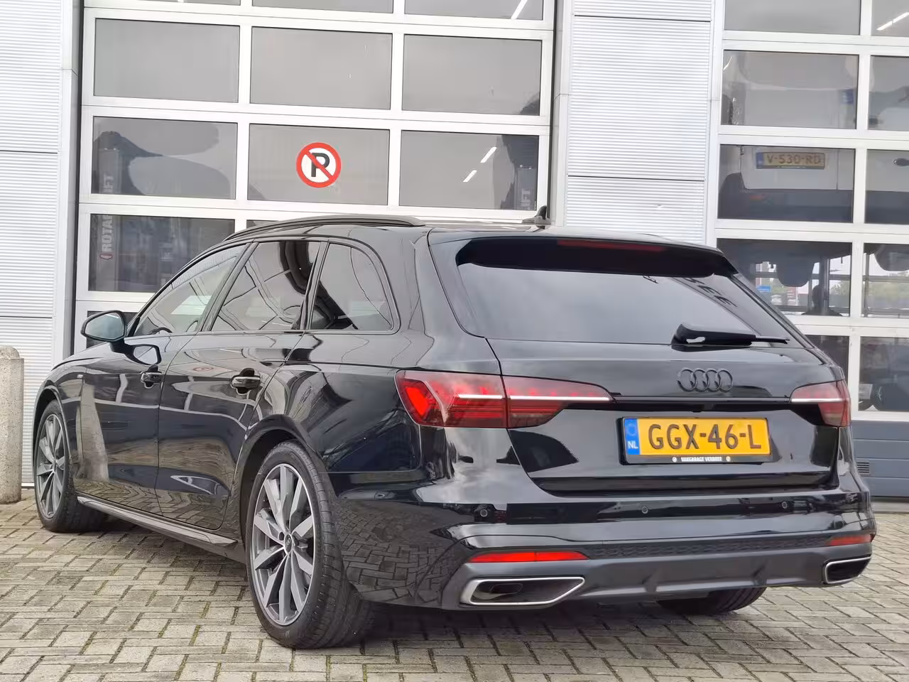 Audi A4 Avant 35 TFSI S-line edition Competition | Navigatie/Android/Apple Carplay | LM Velgen | Elektri