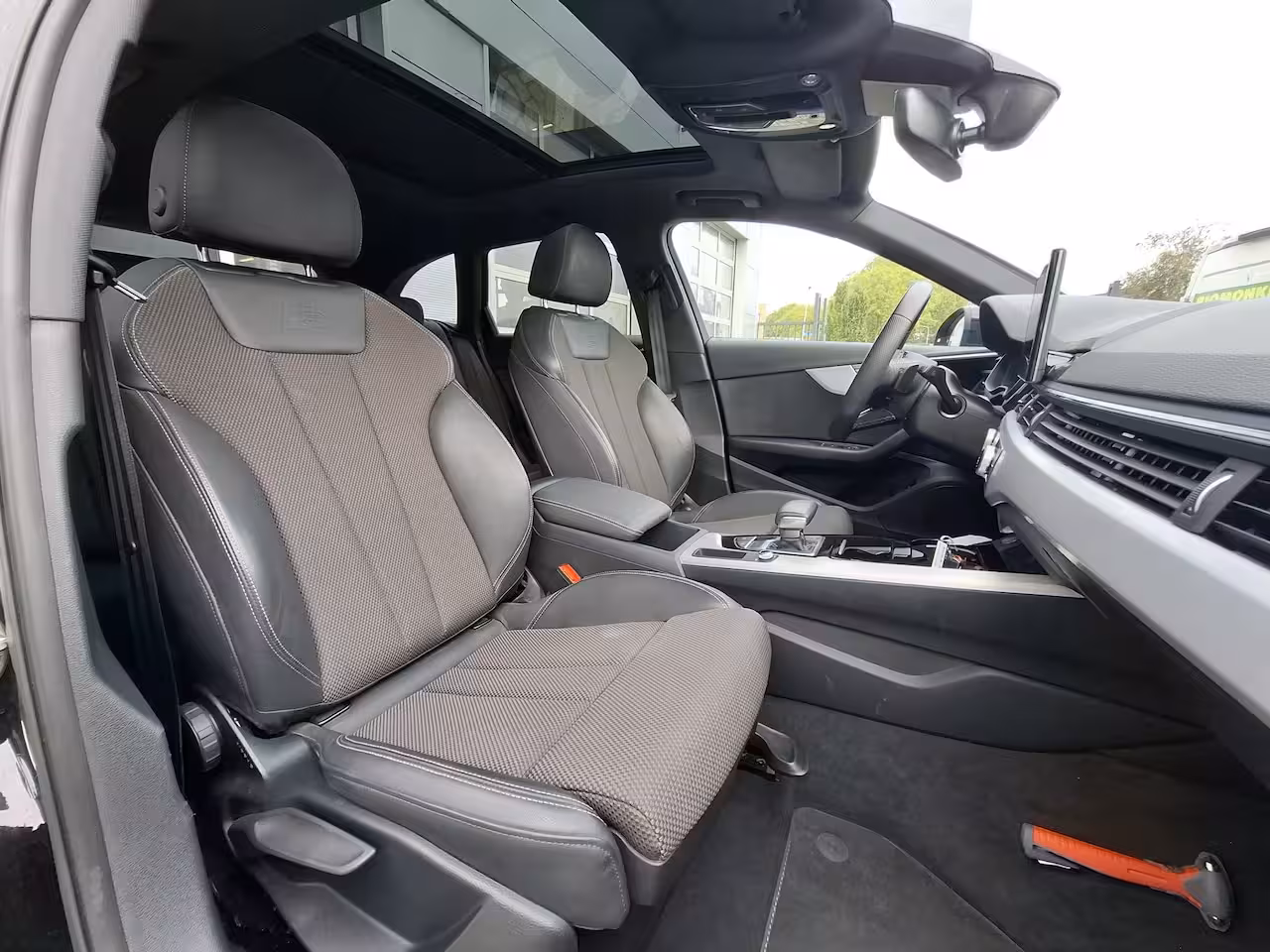 Audi A4 Avant 35 TFSI S-line edition Competition | Navigatie/Android/Apple Carplay | LM Velgen | Elektri