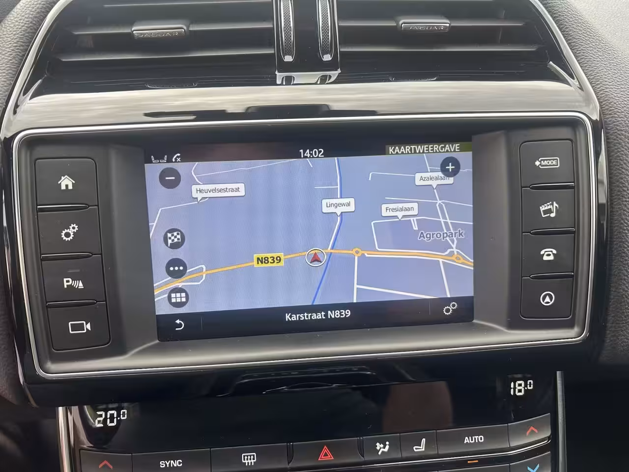 Jaguar XE 2.0 Portfolio R Sport Black Pack/Bomvol opties/Speciale kleurstelling/Nieuwstaat