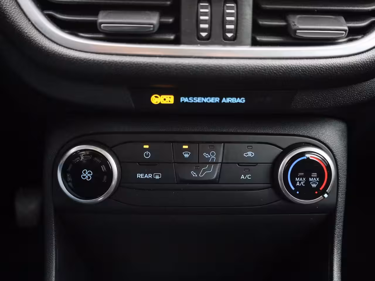 Ford Fiesta 1.0 EcoBoost Connected | Airco | Cruise Control | Bluetooth | Elektrische Ramen Voor | DAB