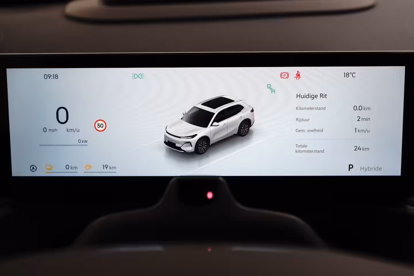 Geely Starray EM-i Max+ | Achterbank in delen neerklapbaar | Airco (automatisch) | Apple Carplay/Android Auto