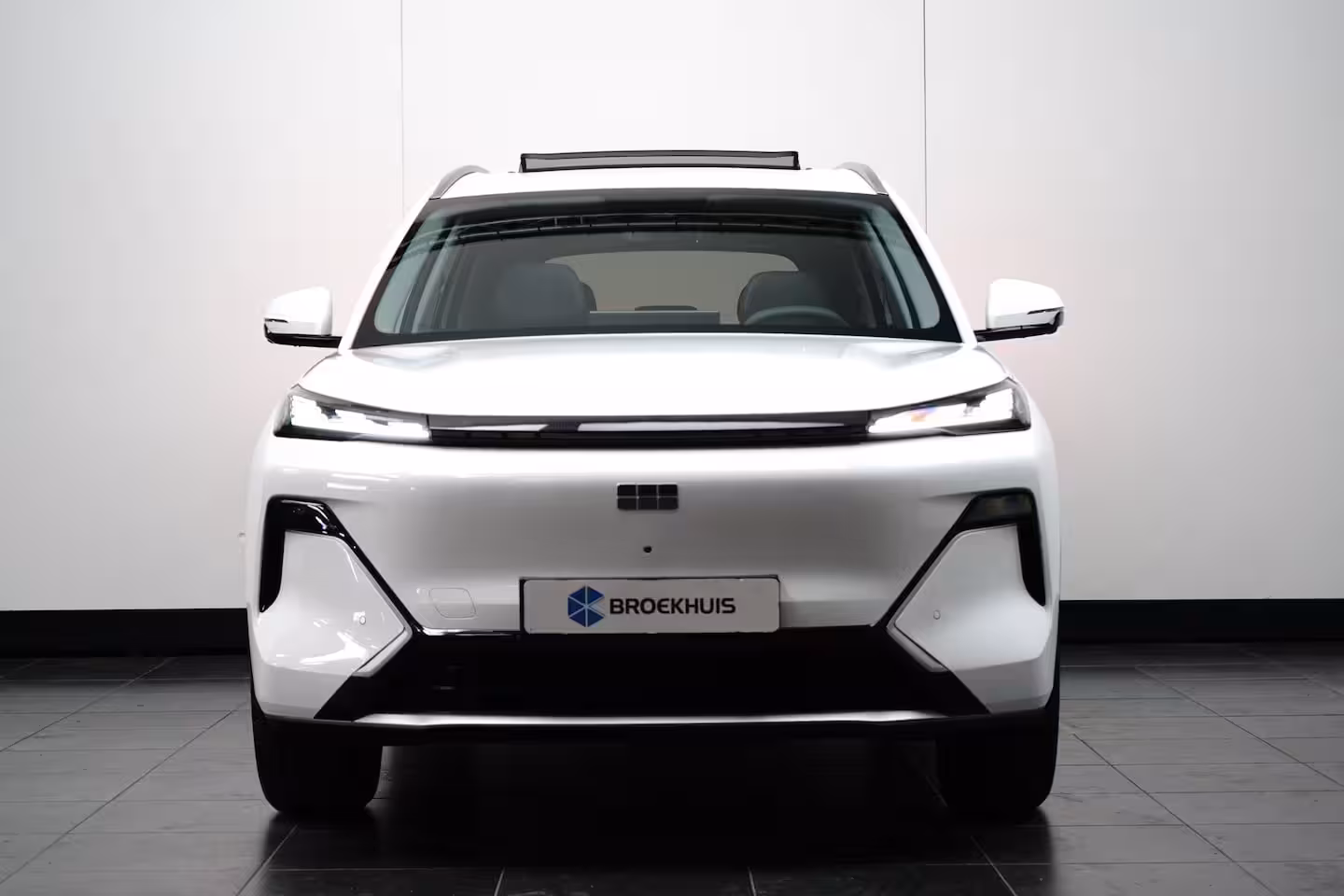 Geely Starray EM-i Max+ | Achterbank in delen neerklapbaar | Airco (automatisch) | Apple Carplay/Android Auto