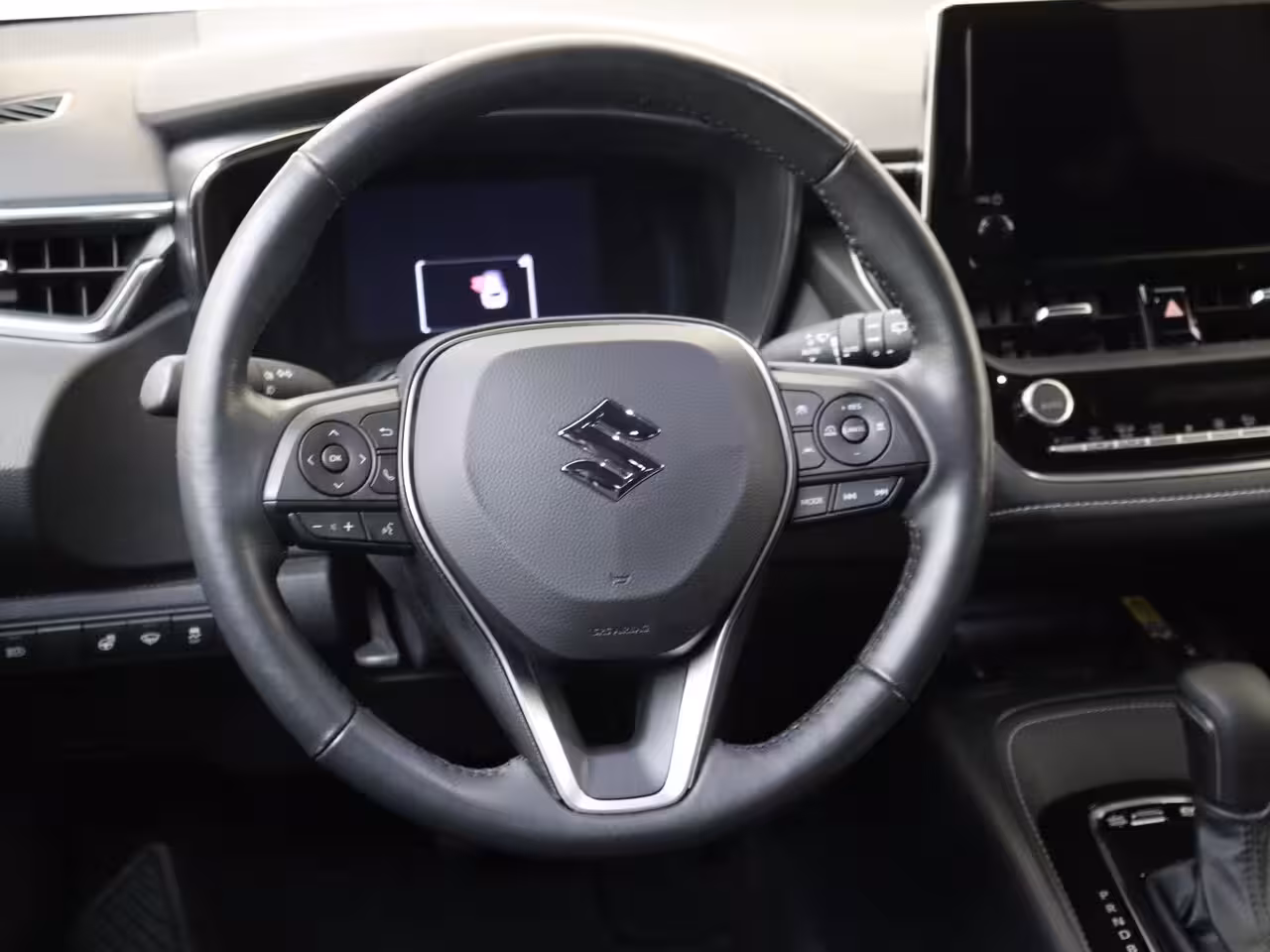 Suzuki Swace 1.8 Hybrid Style Apple Carplay | Climat Control | Trekhaak | Adaptive Cruise control | Par