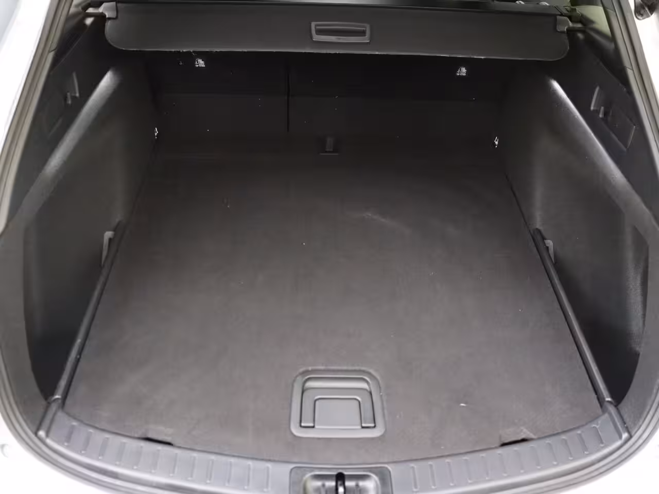 Suzuki Swace 1.8 Hybrid Style Apple Carplay | Climat Control | Trekhaak | Adaptive Cruise control | Par