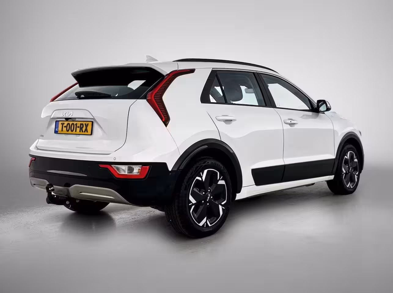 Kia Niro EV DynamicLine 64.8 kWh | Trekhaak | | Adaptieve Cruise Control | Clima | Camera + PDC |