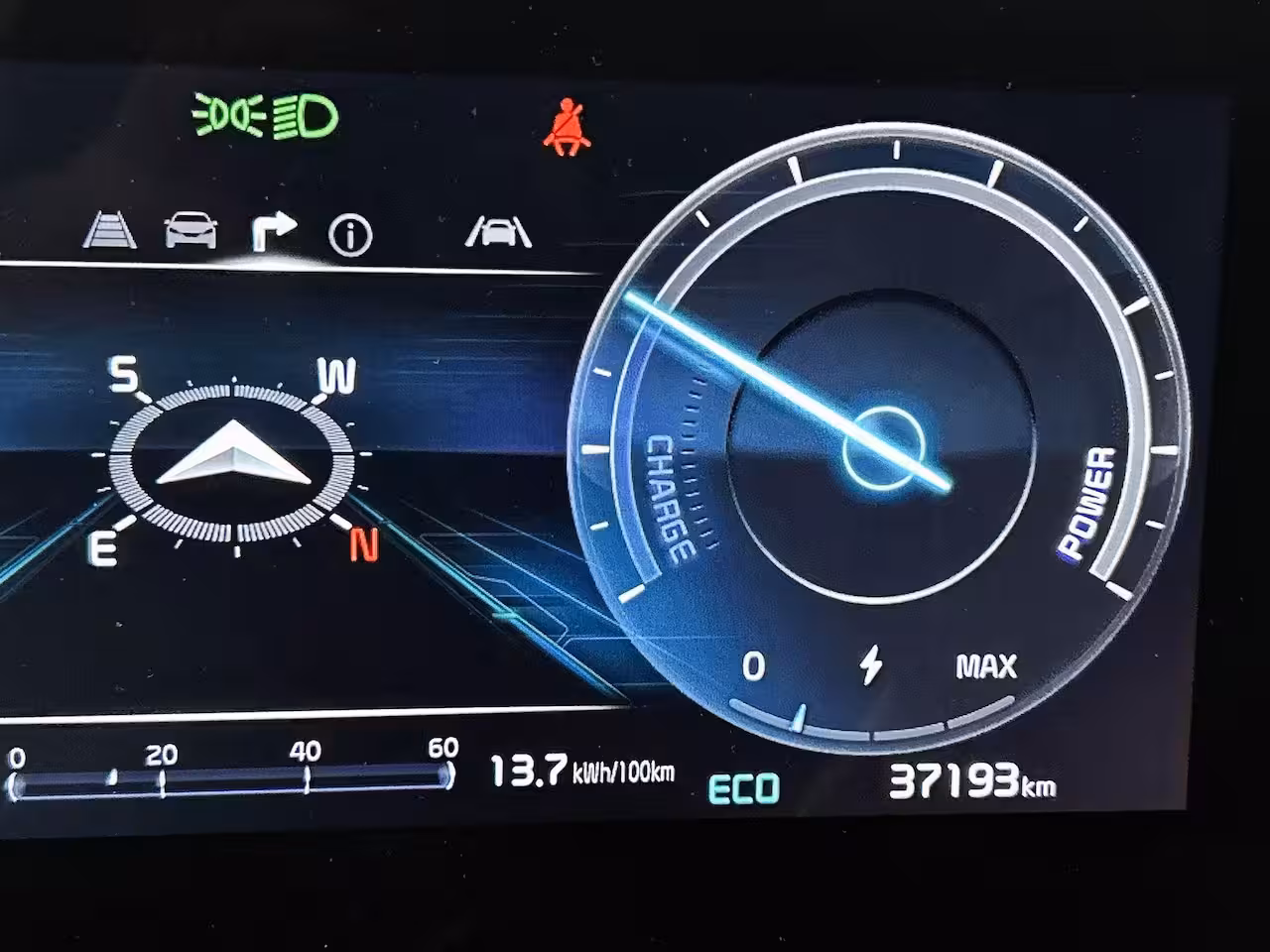 Kia Niro EV DynamicLine 64.8 kWh | Trekhaak | | Adaptieve Cruise Control | Clima | Camera + PDC |