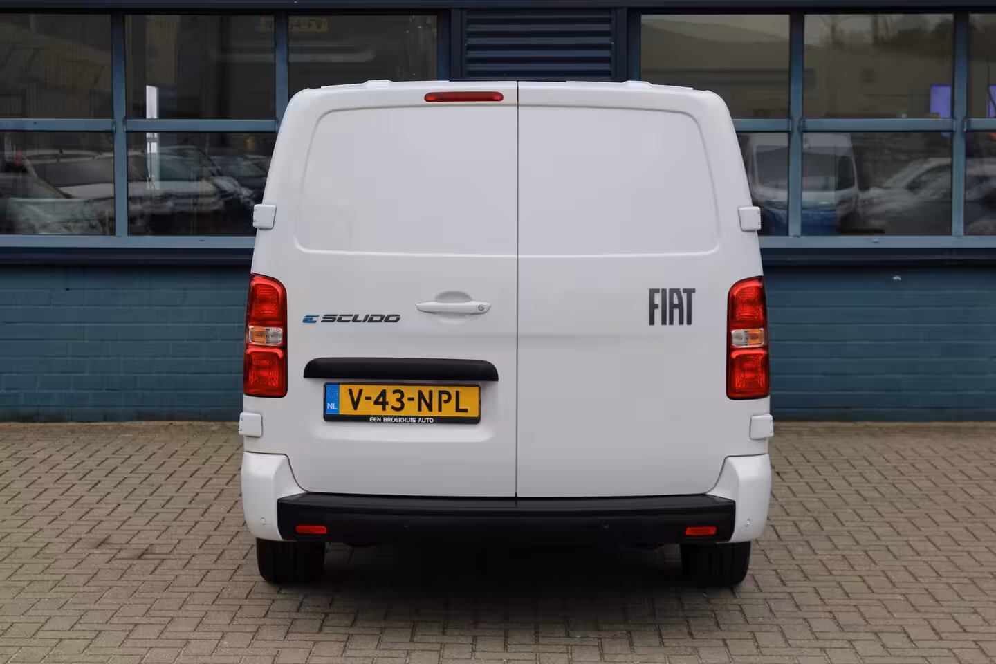 Fiat E-Scudo L3 75 kWh SoH 95% | tot 8 jaar garantie | CAMERA | DRAADLOOS CARPLAY | BETIMMERING | LED |