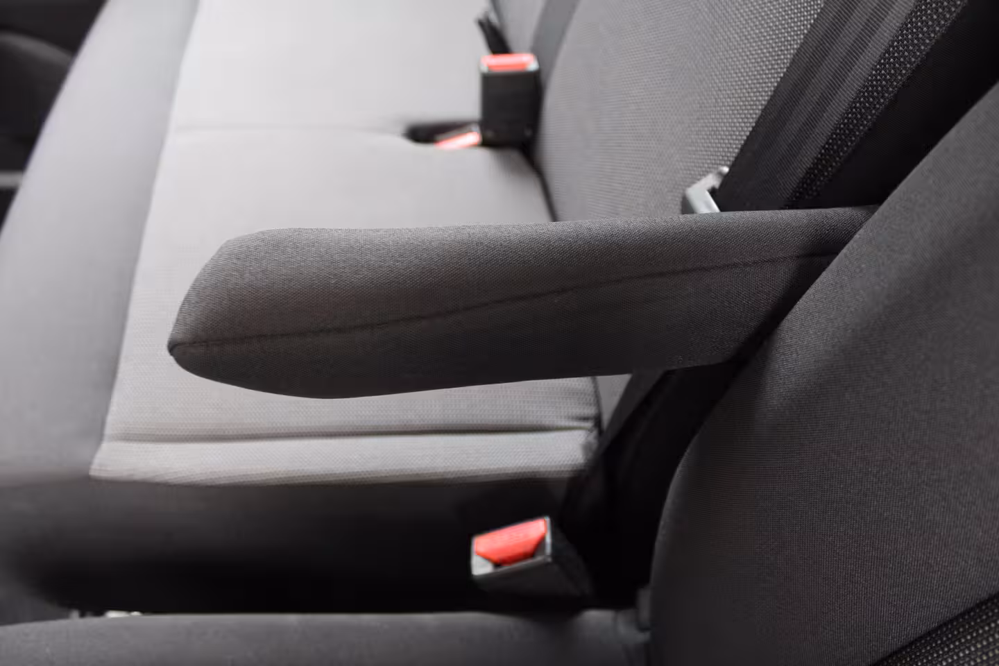 Fiat E-Scudo L3 75 kWh SoH 95% | tot 8 jaar garantie | CAMERA | DRAADLOOS CARPLAY | BETIMMERING | LED |