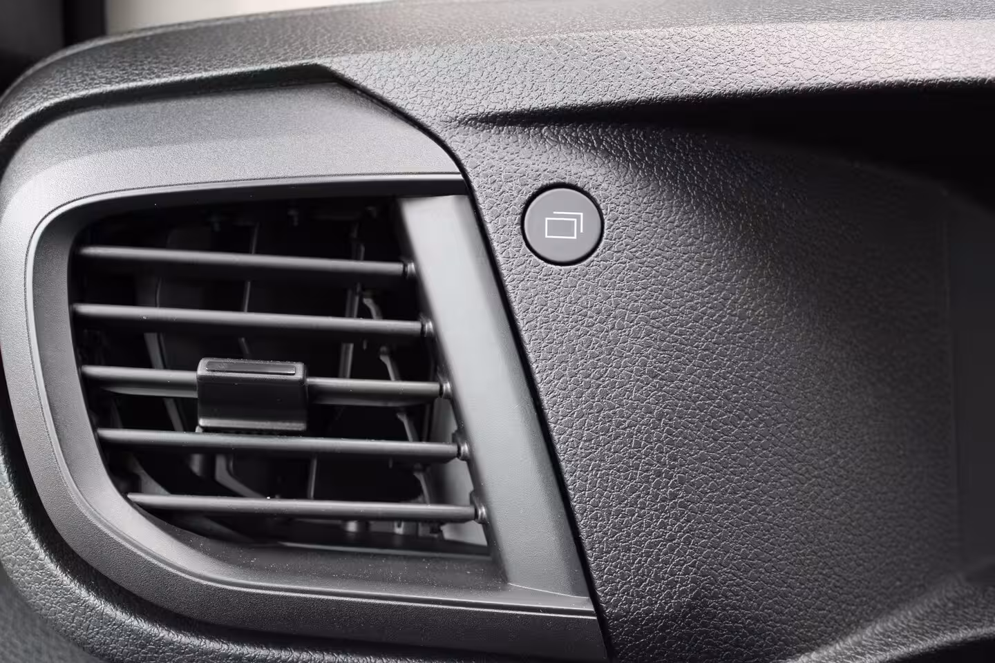 Fiat E-Scudo L3 75 kWh SoH 95% | tot 8 jaar garantie | CAMERA | DRAADLOOS CARPLAY | BETIMMERING | LED |