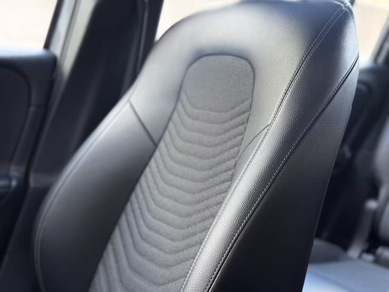 Mercedes-Benz GLB 200 Business Solution Luxury 7 PERSONEN NAP