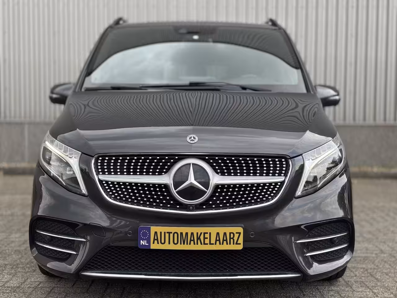 Mercedes-Benz V-klasse 300d AMG Extra Lang DC L2H1 Avantgarde Edition