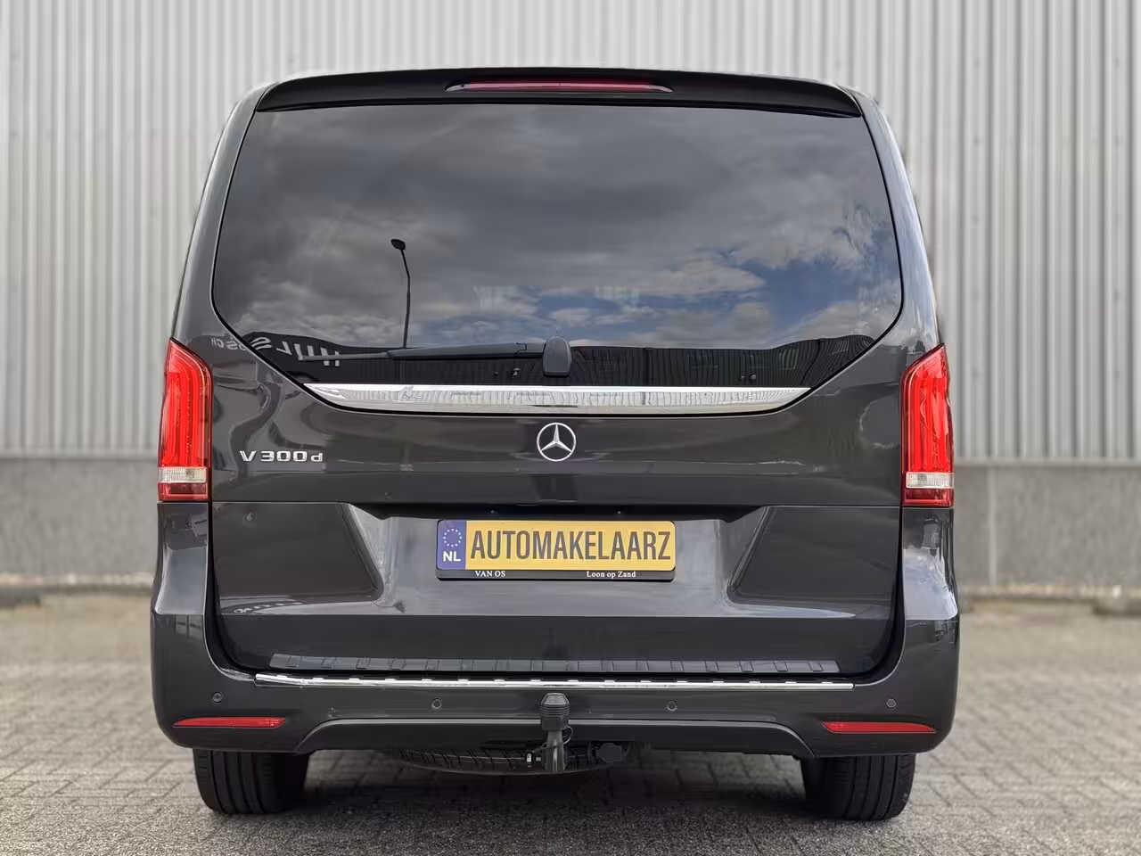Mercedes-Benz V-klasse 300d AMG Extra Lang DC L2H1 Avantgarde Edition