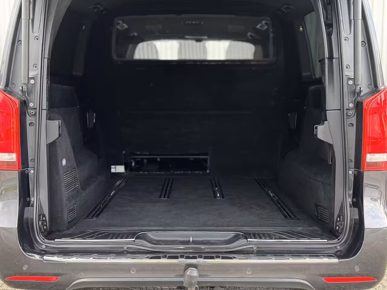 Mercedes-Benz V-klasse 300d AMG Extra Lang DC L2H1 Avantgarde Edition