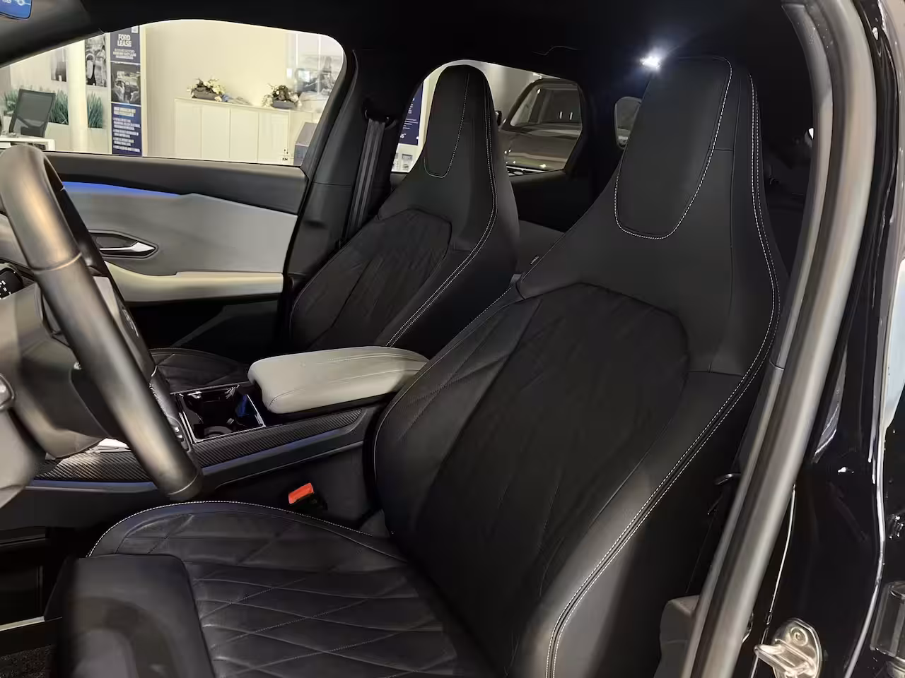 Ford Capri Premium Extended Range AWD 79 kWh