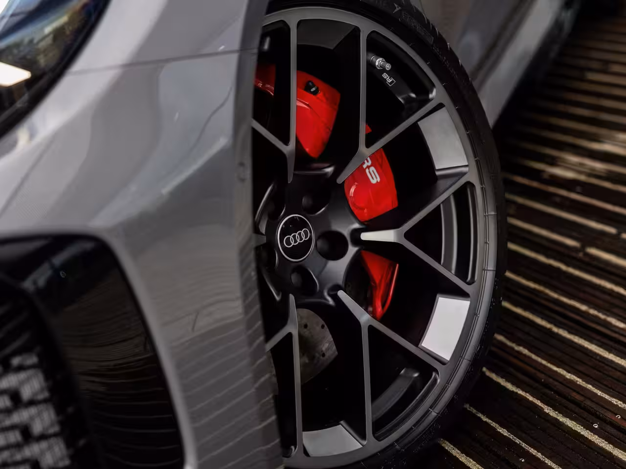 Audi RS5 Avant RS 5 e-hybrid quattro | TREKHAAK | PANORAMADAK | BIJRIJDERSCHERM | MASSAGE | STOELVE