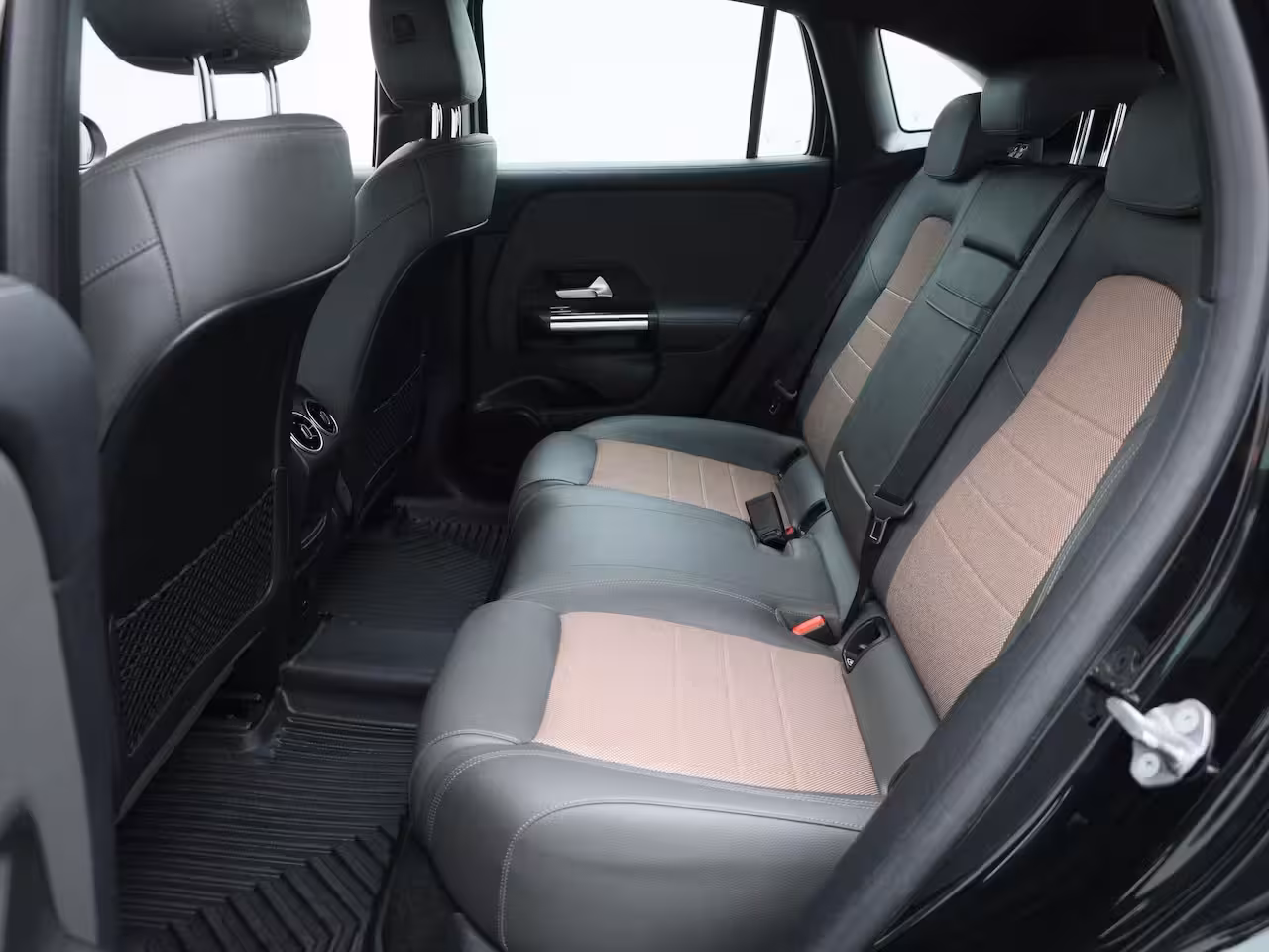 Mercedes-Benz EQA 250+ Luxury Line | NAVIGATIE | STOELVERWARMING | CAMERA | SFEERVERLICHTING |