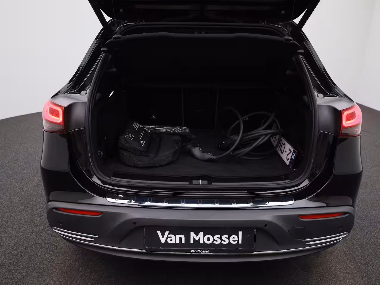 Mercedes-Benz EQA 250+ Luxury Line | NAVIGATIE | STOELVERWARMING | CAMERA | SFEERVERLICHTING |
