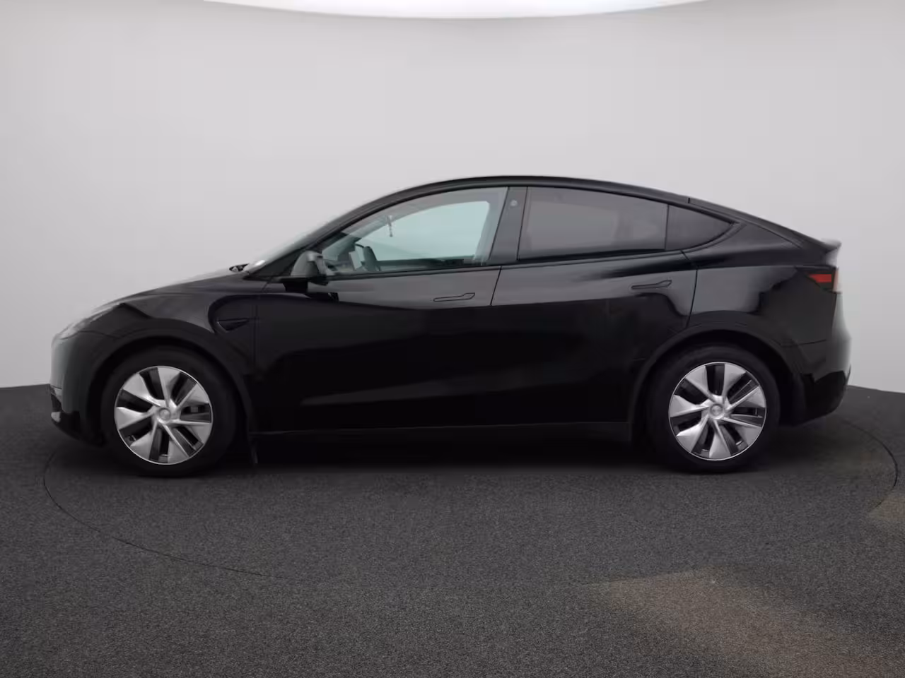 Tesla Model Y Long Range AWD 75 kWh | PANODAK | AFNEEMBARE TREKHAAK | STOEL-STUURWIELVERWARMING | LEER |
