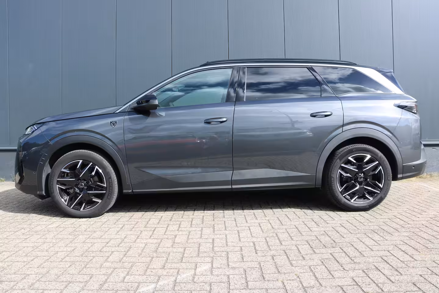 Peugeot 5008 1.2 Hybrid 136 GT 7p | Schuif kanteldak | Alcantara | 360 Pakket | | Panoramadak | Rondomz