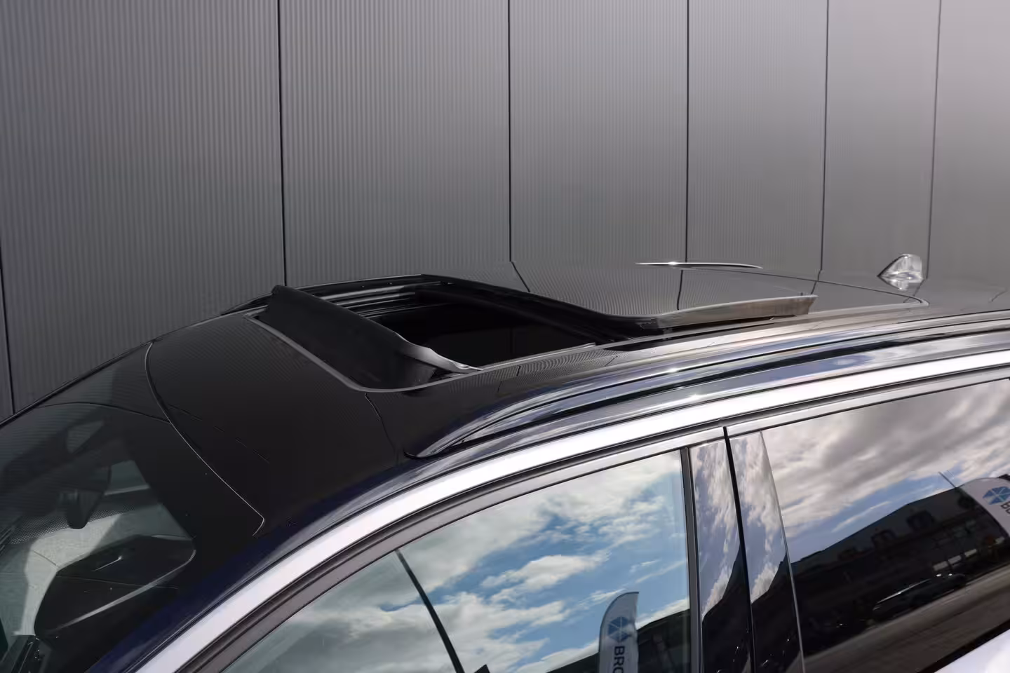Peugeot 5008 1.2 Hybrid 136 GT 7p | Schuif kanteldak | Alcantara | 360 Pakket | | Panoramadak | Rondomz