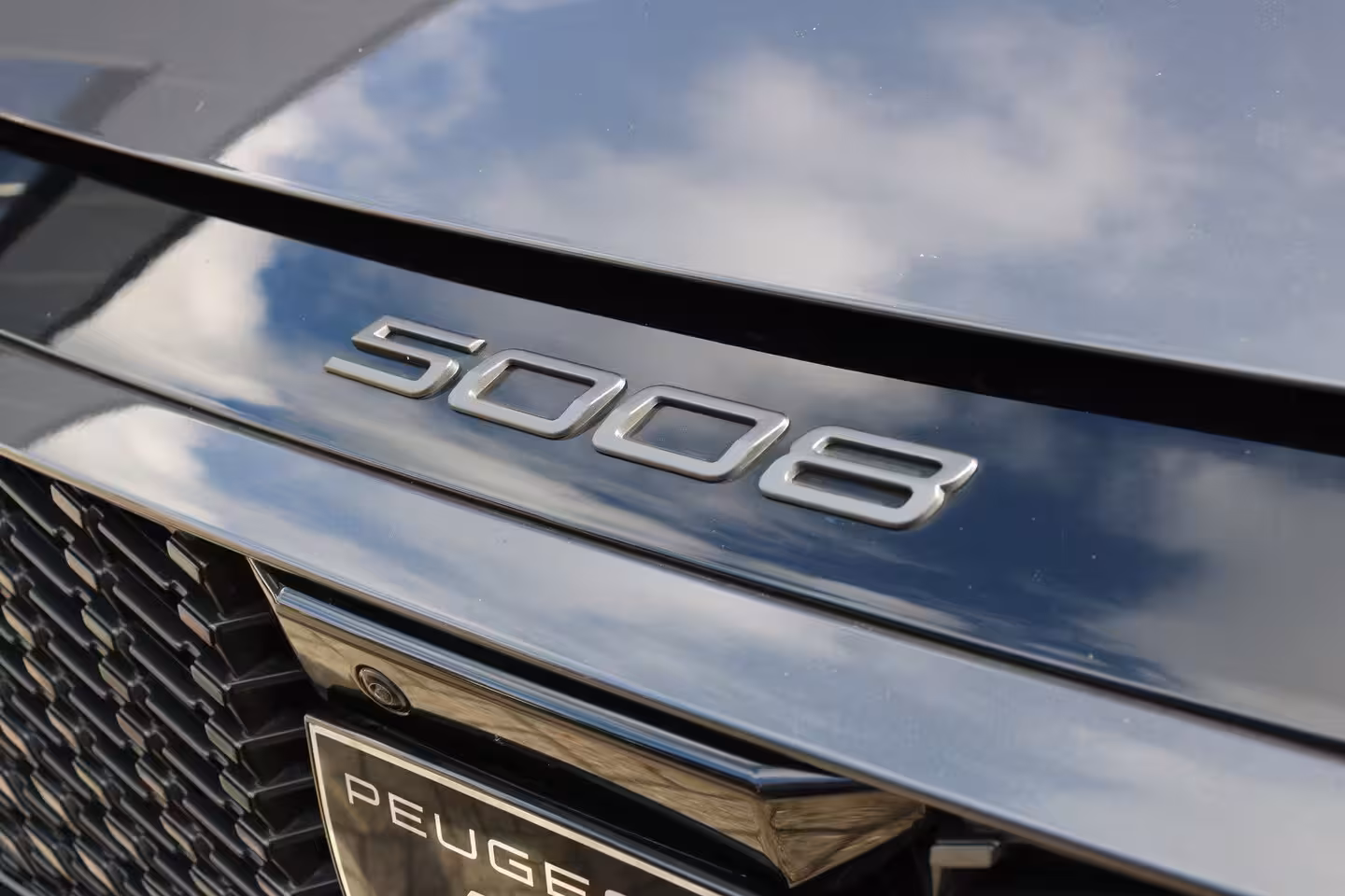 Peugeot 5008 1.2 Hybrid 136 GT 7p | Schuif kanteldak | Alcantara | 360 Pakket | | Panoramadak | Rondomz