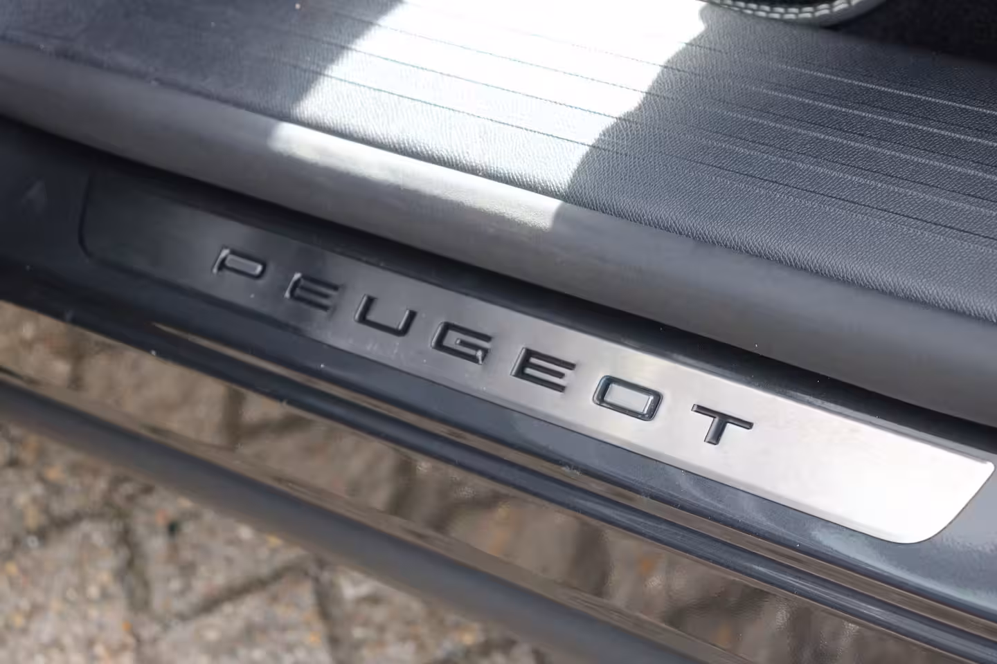 Peugeot 5008 1.2 Hybrid 136 GT 7p | Schuif kanteldak | Alcantara | 360 Pakket | | Panoramadak | Rondomz