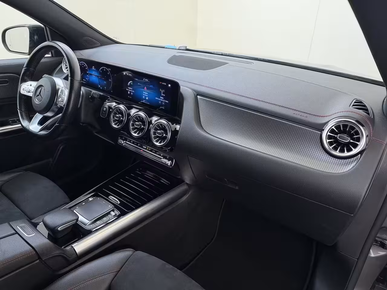 Mercedes-Benz EQA 250 Business Solution AMG 67 kWh / Night/ Sfeerverlichting/ 95% SoH