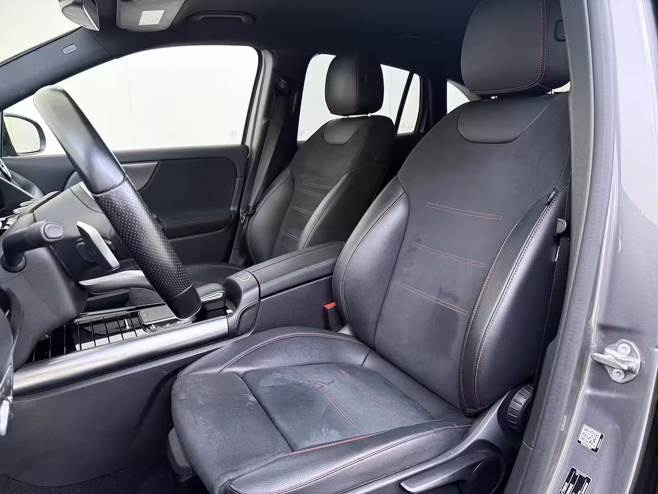Mercedes-Benz EQA 250 Business Solution AMG 67 kWh / Night/ Sfeerverlichting/ 95% SoH