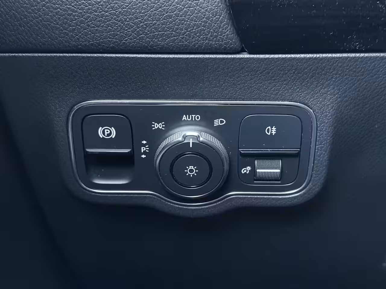 Mercedes-Benz EQA 250 Business Solution AMG 67 kWh / Night/ Sfeerverlichting/ 95% SoH
